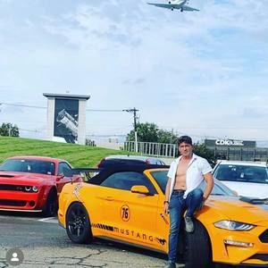 Meet your Posher, Tayler